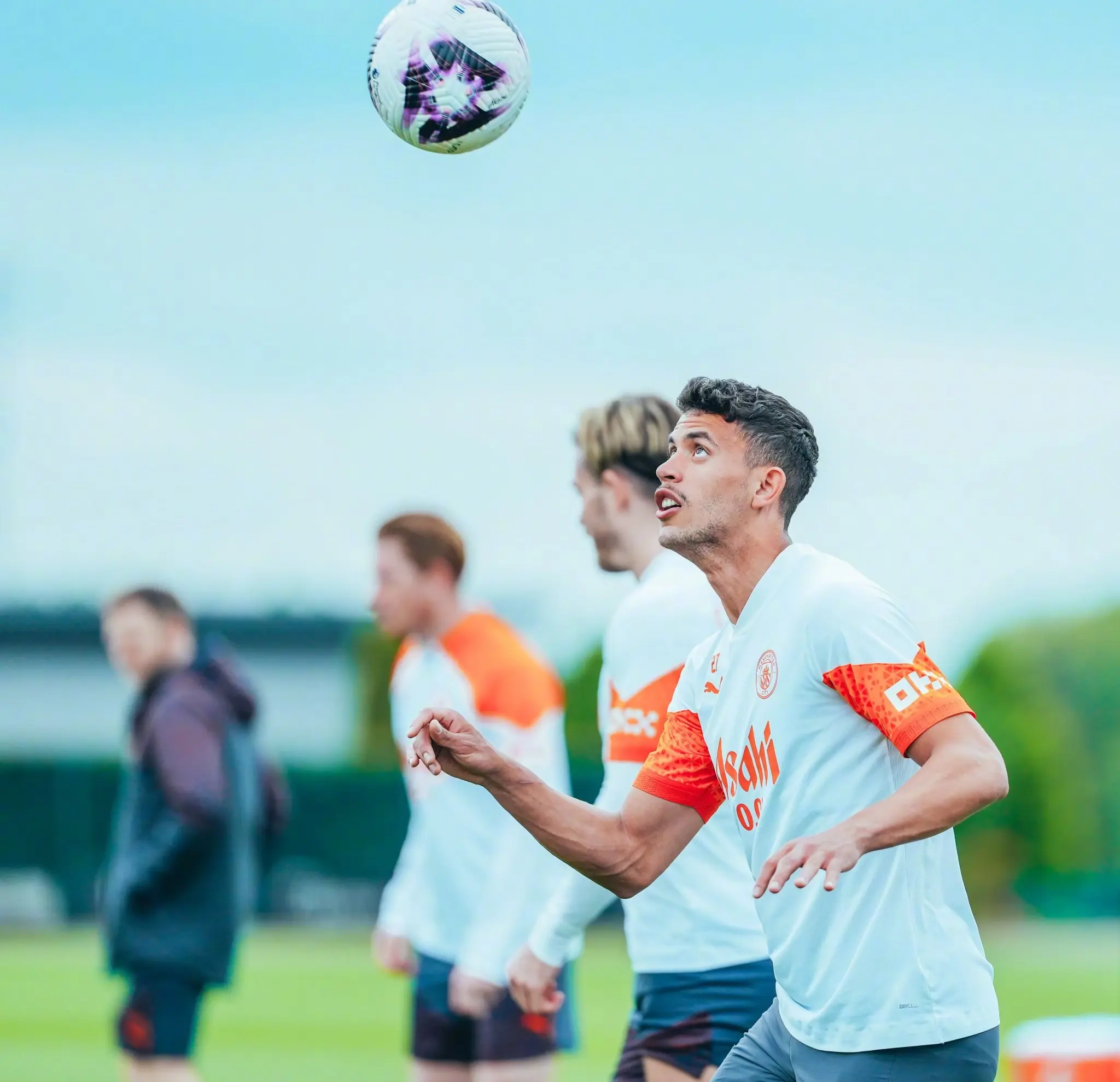 体育比赛中,球员们竭尽所能 体育比赛中,球员们竭尽所能