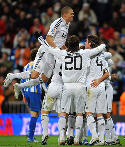 包含拉科鲁尼亚主场守出一球小胜,球队实现保级至关重要的词条 包含拉科鲁尼亚主场守出一球小胜,球队实现保级至关重要的词条