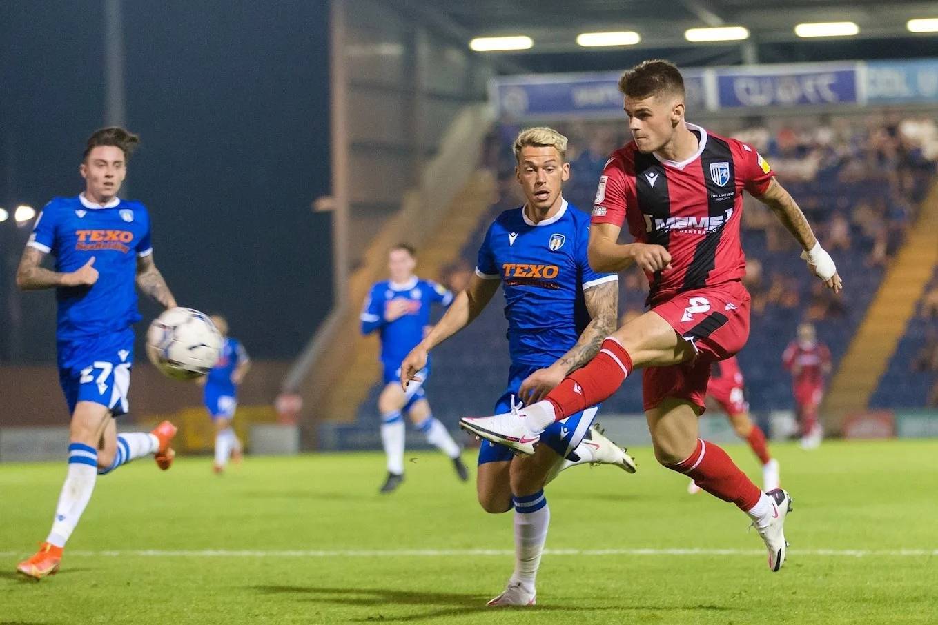 英国队成功晋级男子组合混合决赛 英国队成功晋级男子组合混合决赛