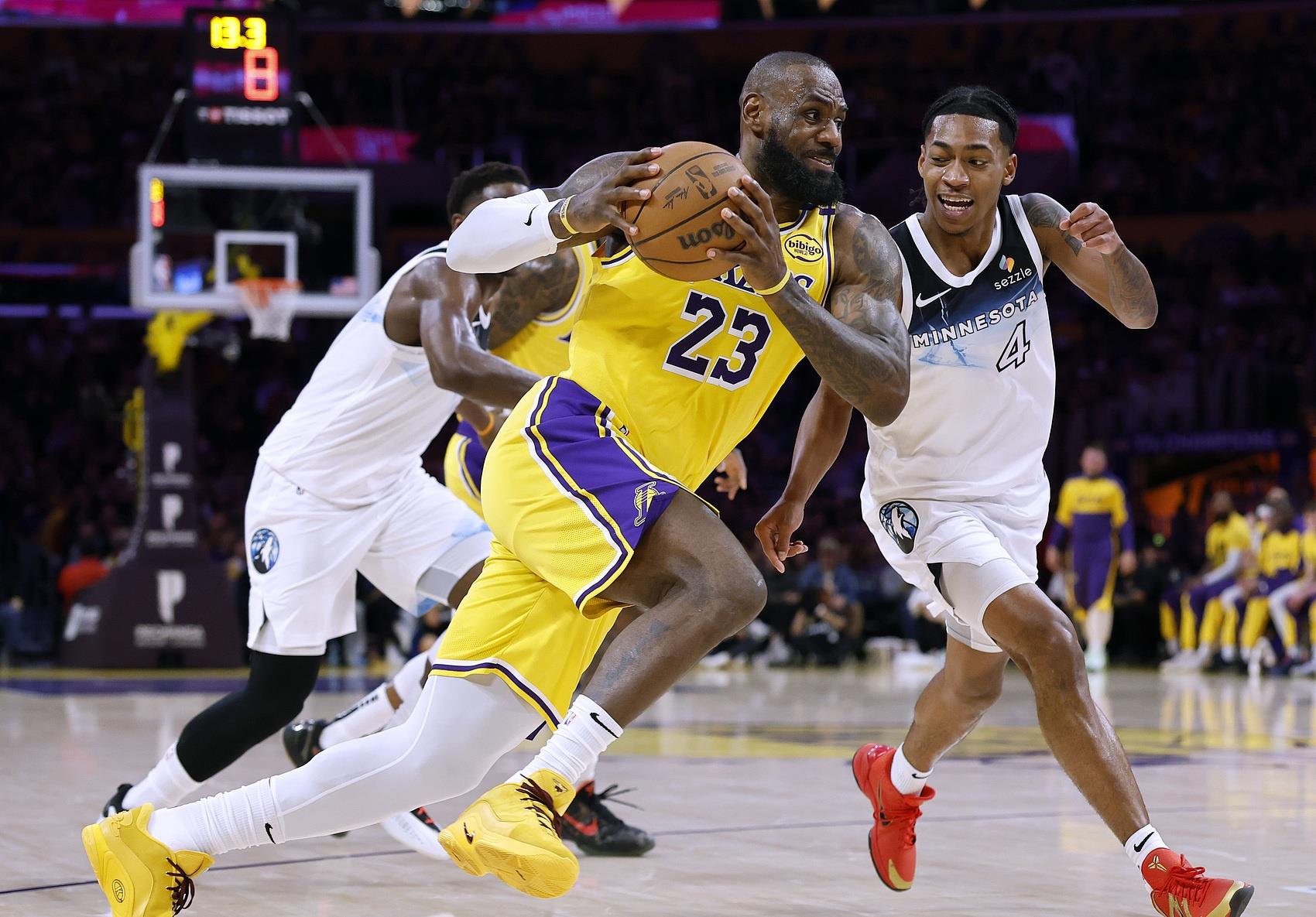 九游体育官网入口-包含活塞击败湖人，主场喜获胜利令球迷沸腾的词条