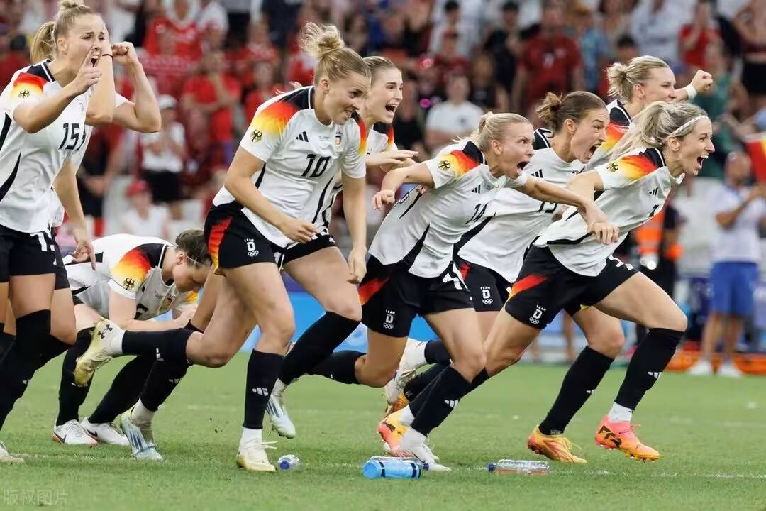 美洲女足杯决赛,球队表现耀眼 美洲女足杯决赛,球队表现耀眼