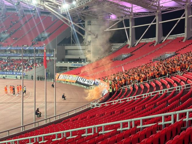 九游体育网页版登录入口-大连击败鲁能，中超强队再度瞄准冠军的简单介绍