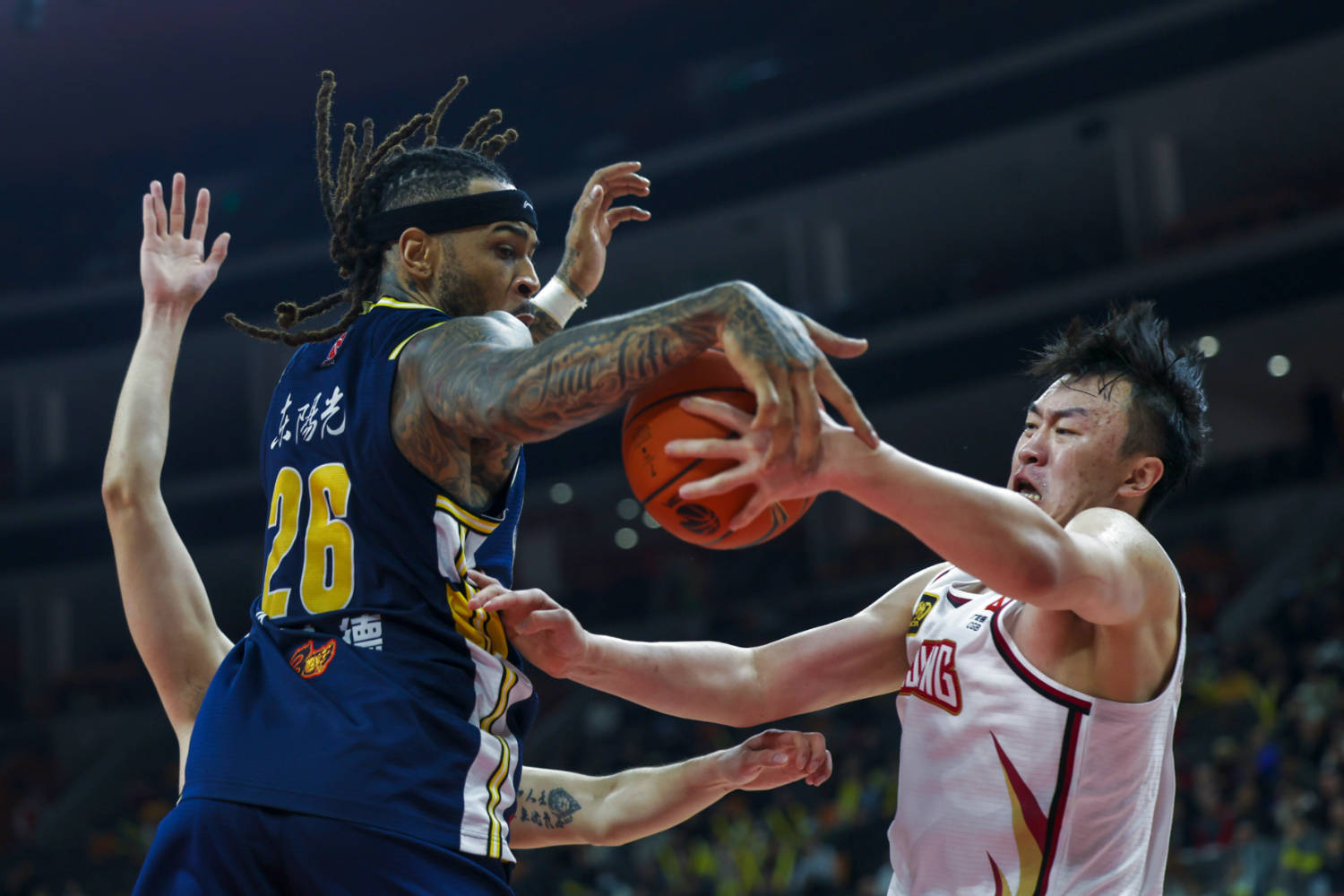 比赛节奏快速，球员出手瞬间决胜负的简单介绍