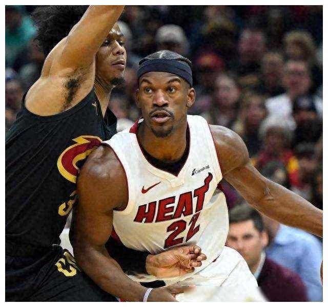 英格兰豪门队力挫强敌，晋级下一轮比赛的简单介绍