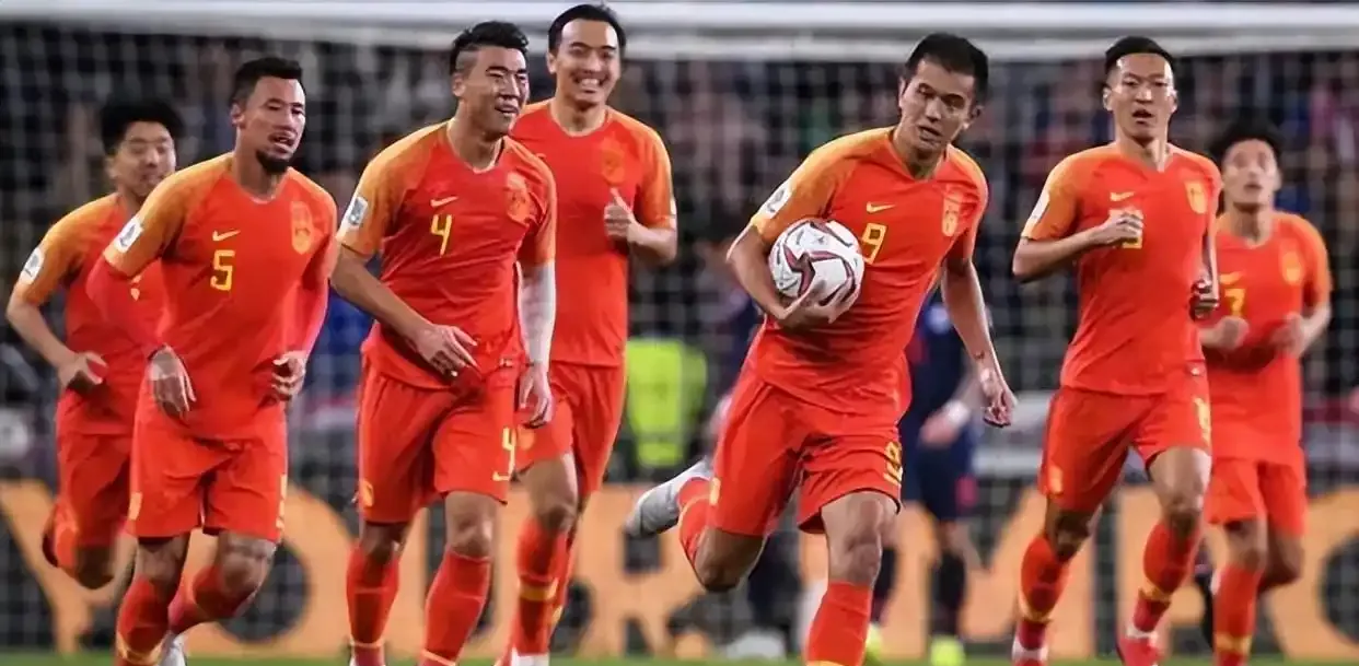 九游体育官方登录入口-关于亚洲球队士气高涨，奋力争取胜利的信息