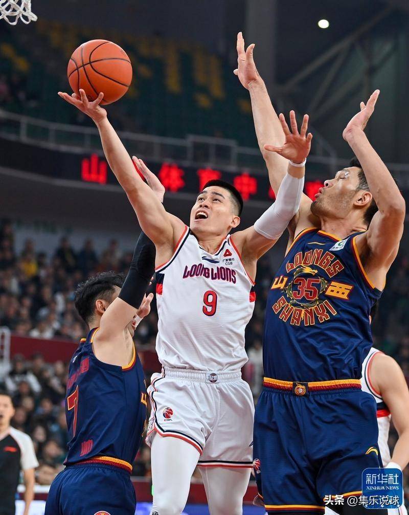 包含江苏男篮稳健表现，力保不败金身的词条