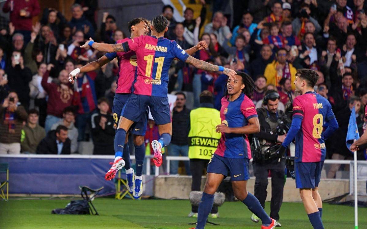 九游体育官方入口-巴萨中场组织紧凑，掌控比赛