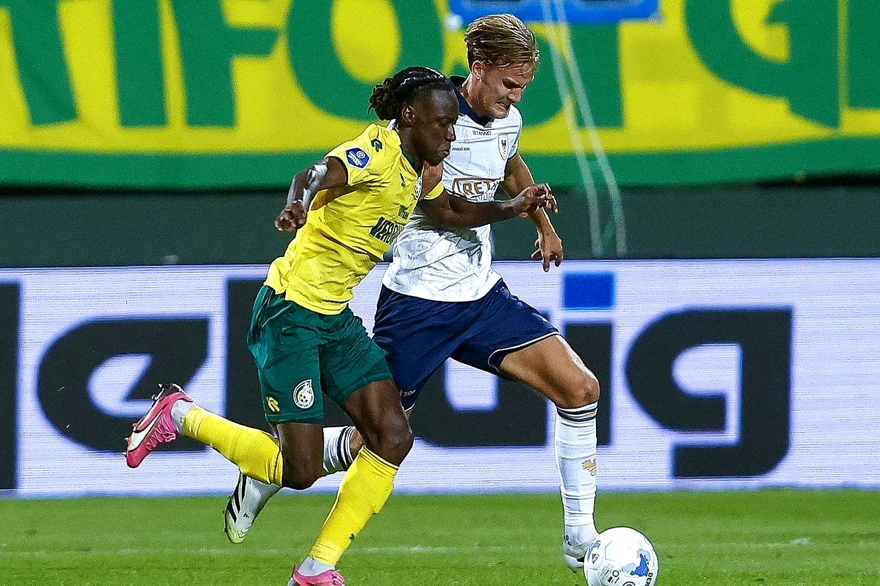 谢菲联主帅调整战术准备下轮的简单介绍 谢菲联主帅调整战术准备下轮的简单介绍