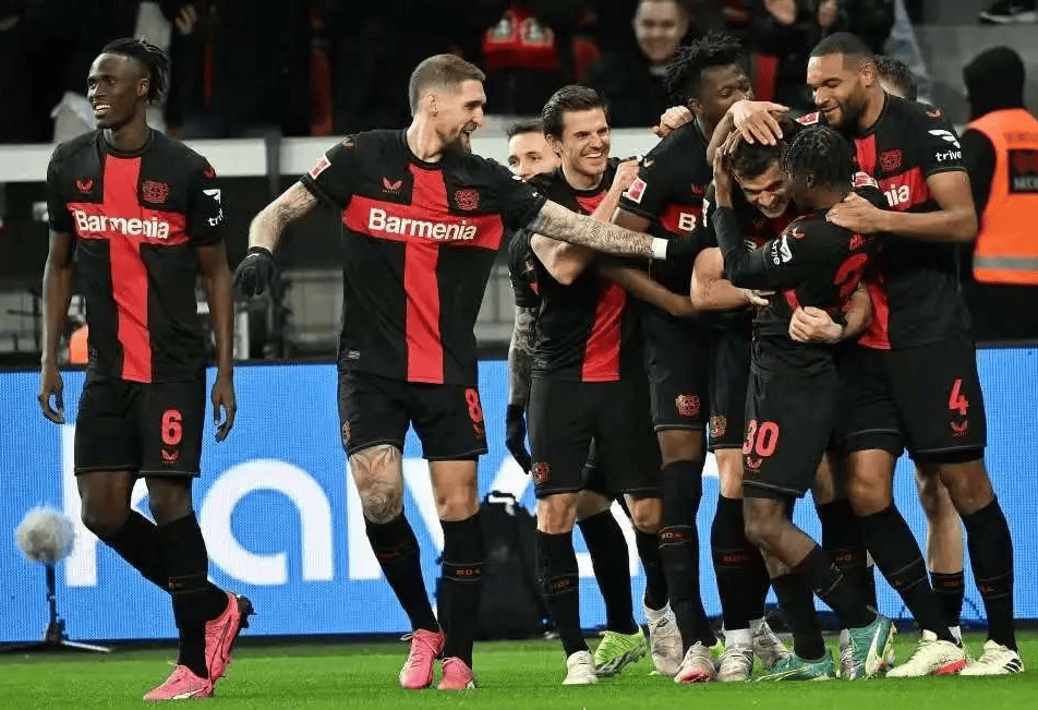 奥格斯堡客场告捷,德甲升班马实力崛起的简单介绍 奥格斯堡客场告捷,德甲升班马实力崛起的简单介绍