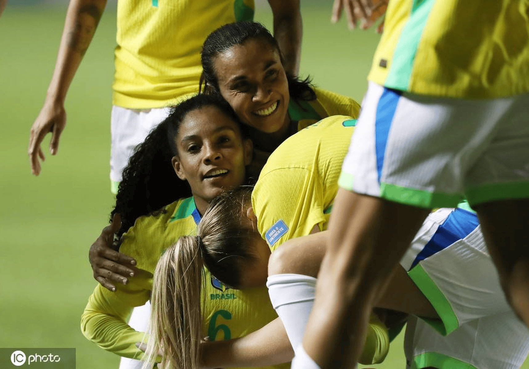 哥伦比亚女足备战美洲杯，战胜委内瑞拉队的简单介绍